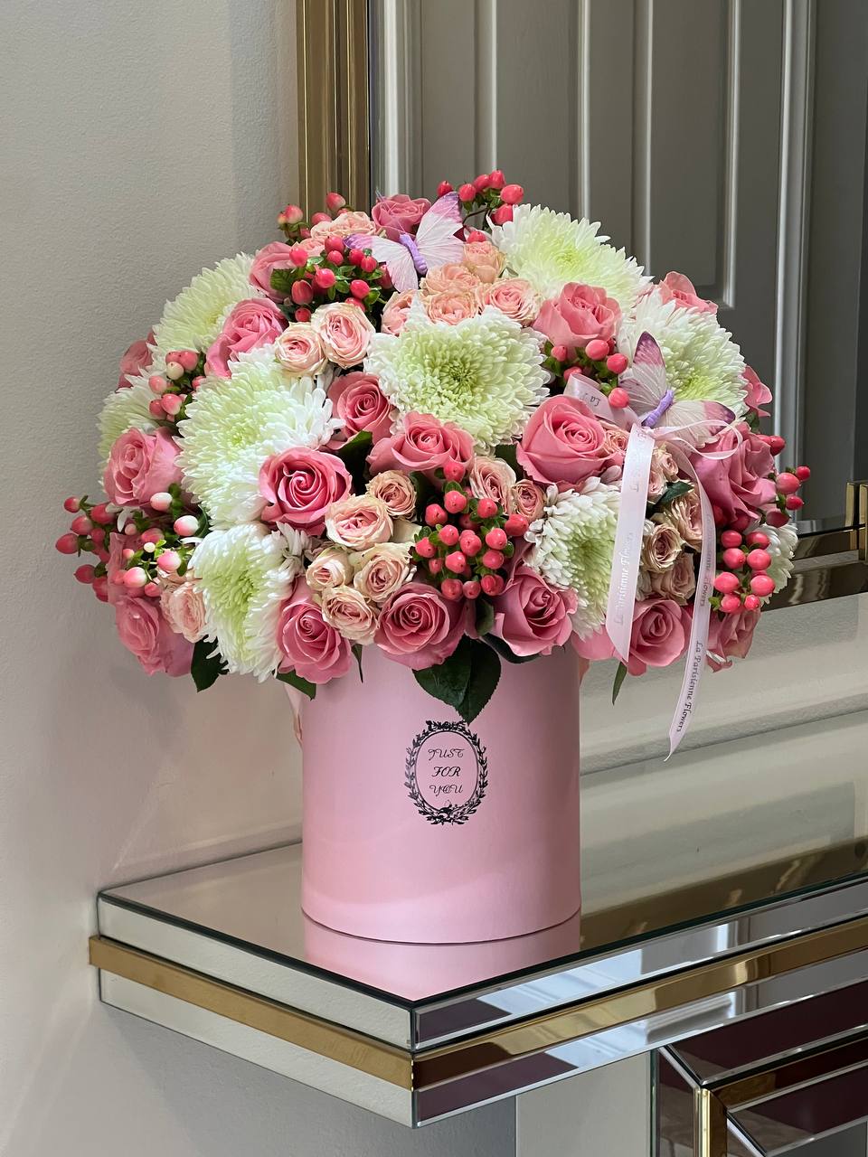 Blush Delight Butterfly Box - FlowerStop LA