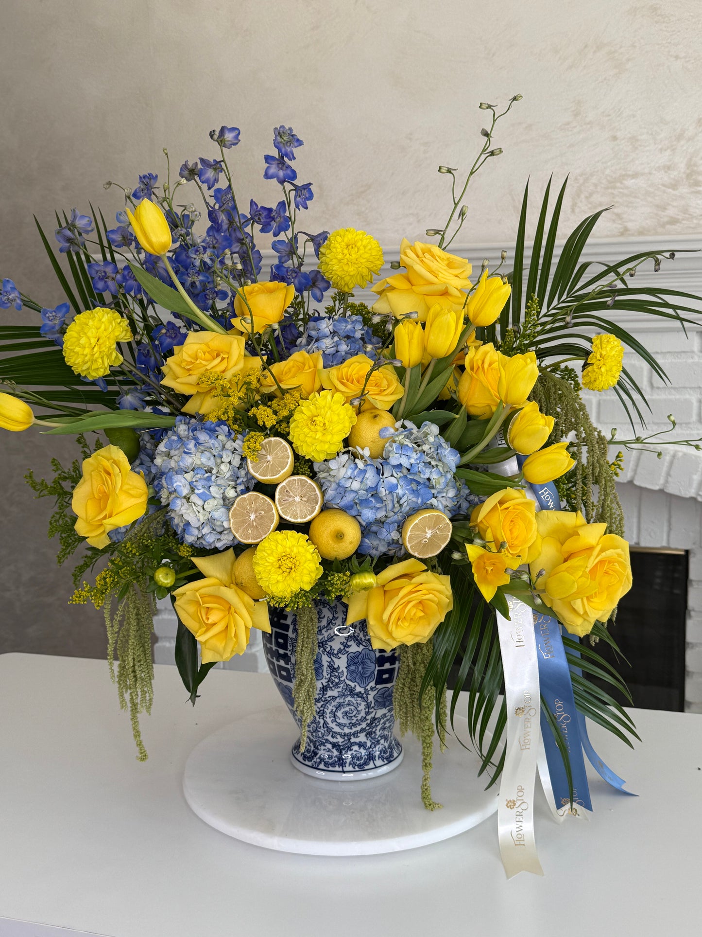 Dolce Vita Vase Arrangement - FlowerStop LA