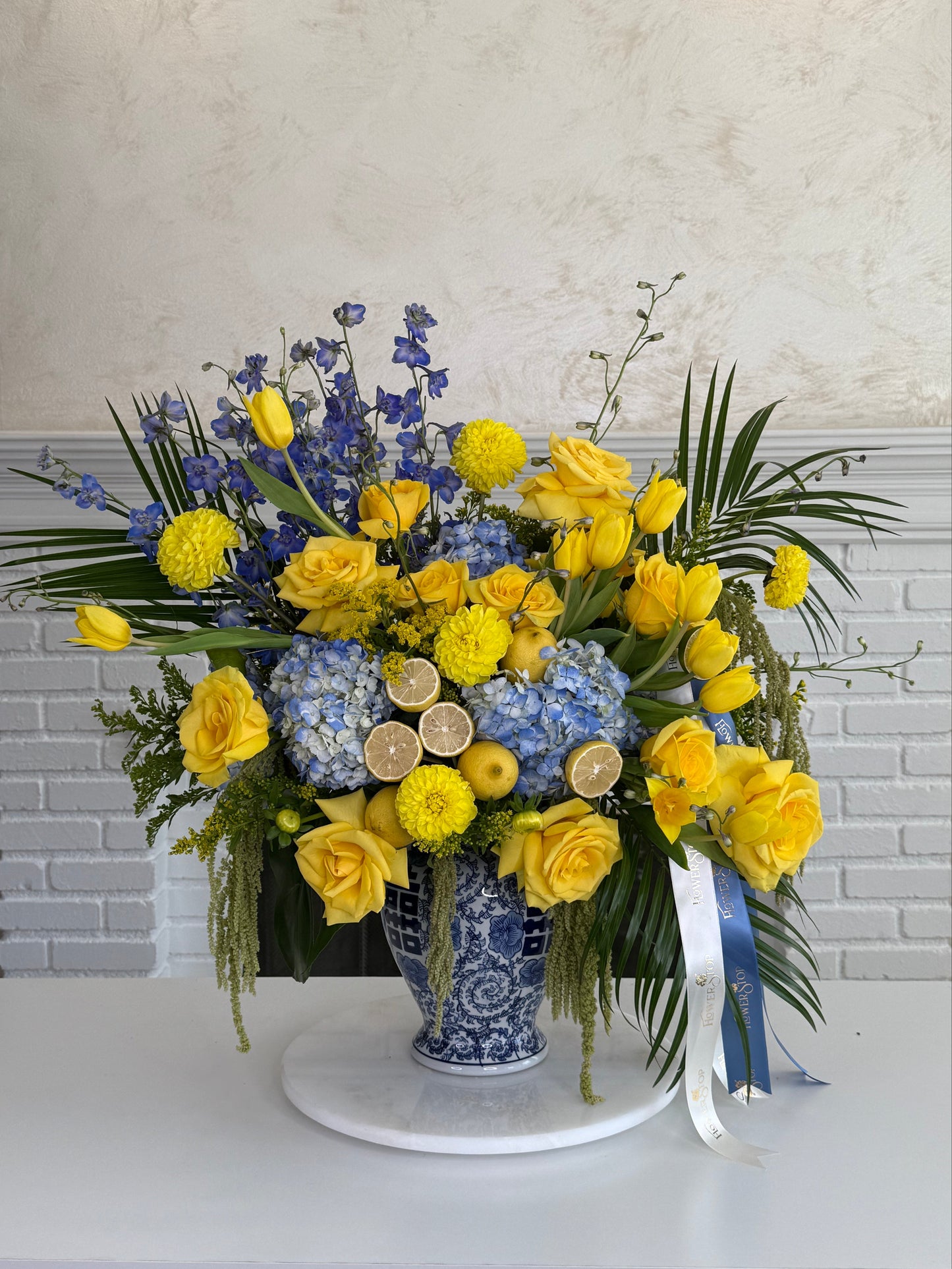Dolce Vita Vase Arrangement - FlowerStop LA