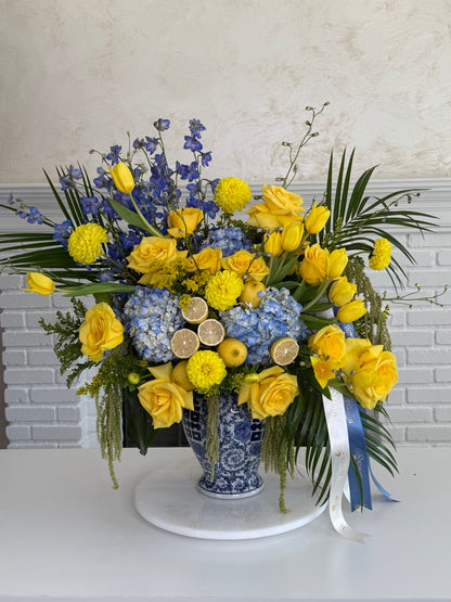 Dolce Vita Vase Arrangement - FlowerStop LA